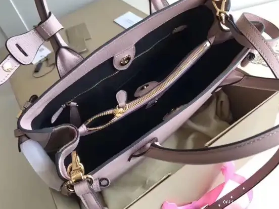 Official FirstBag Ru Medium House Check Banner The and Leather Burberry in 0513